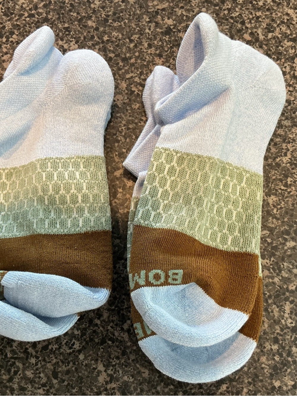 Bombas Light Blue Low-Cut Socks with Brown & Sage Accents Med never worn